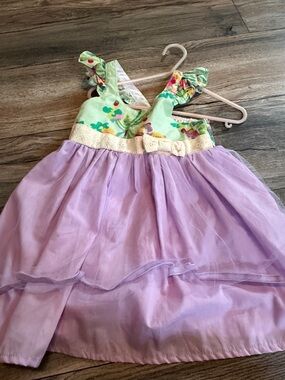 Cheeky plum
3t green  with Lavender Tulle Skirt Dress